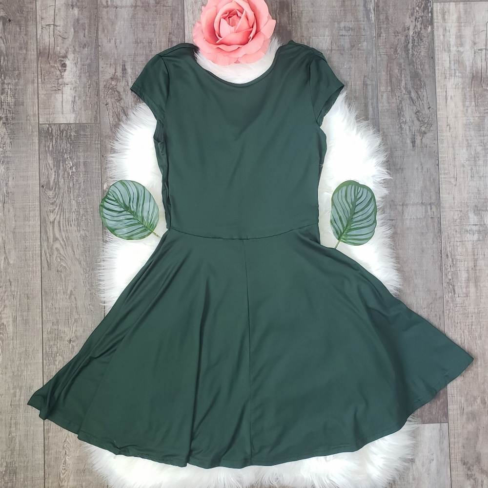 🌵💚🥑 Forest Green Skater Dress